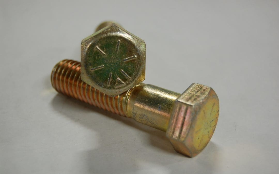 C/S G8 1 1/412 X 4 Shamrock Bolt & Screw